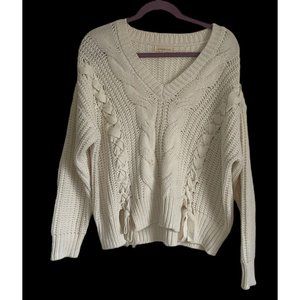 Ultra Flirt XL Woman’s Ivory V-Neck Cable Acrylic Sweater Style RS617401